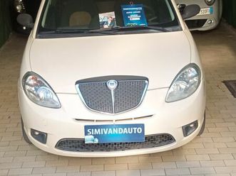 lancia ypsilon 1.4 oro giallo prov nord