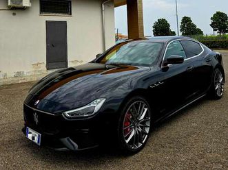 sq4 3.0 v6 gransport nerissimo 430cv my18