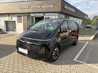 hyundai staria 2,2 crdi 4x4 aut luxury 7 míst mpv - mpv nafta