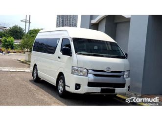2024 toyota hiace 3.0 commuter van - mobil keluarga nyaman harga nego
