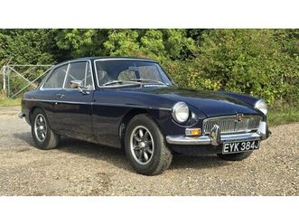 mg b gt, 1970, midnight blue a vendre