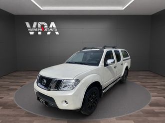 nissan navara 3.0 v6 dci · 231 ch · double cab le · 4x4 · bva · attelage