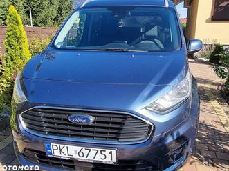 ford tourneo connect grand