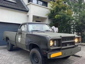 dodge w200 m880 5.2l v8