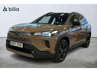 corolla cross 2,0 hybrid awd-i executive v-hjul värmare/fjärrstart