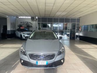 v40 cross country v40 cross country d4 geartronic momentum