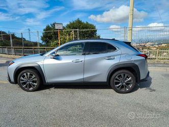 lexus ux 250h+ con garanzia ufficiale lexus