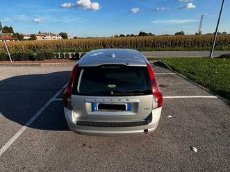 volvo v50 1.6 d2 polar 115 cv