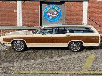 ford ltd country squire