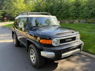 used 2014 toyota fj cruiser base
