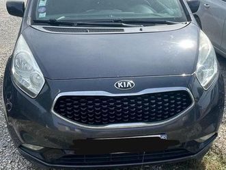 kia venga 2016 – essence – 5 portes – gris foncé – 123 855 km (kilométrage évolutif) – crit’air 1