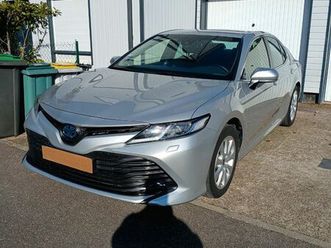 toyota camry 2.5 hybrid 2wd dynamic business