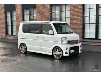 every wagon turbo *siisti kuntoinen takavetoinen tila-auto*