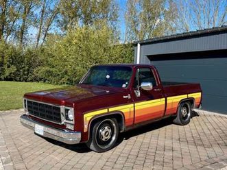 chevrolet c10 square body 1975