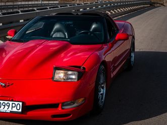 chevrolet corvette c5 targa