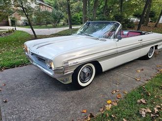 1961 oldsmobile starfire