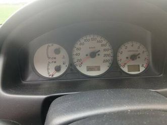 mazda 323 2002 canton neuchâtel