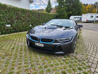i8 coupé