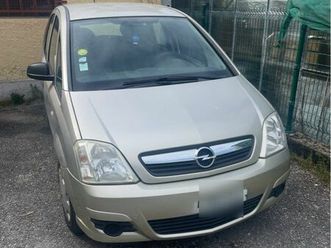 opel meriva 2010 essence