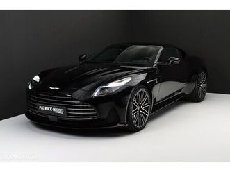 aston martin db12 coupé v8