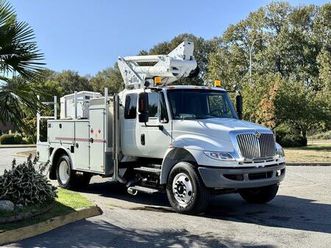 used 2010 international 4300 altec bucket truck with diesel engine, air brakes and service box
