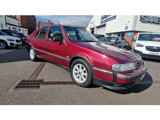 1996 saab 9000 rouge manuel, 5 vitesses conduite à droite...