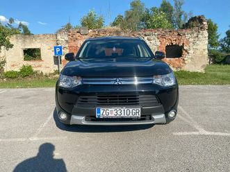mitsubishi-outlander-phev-4wd-2-0-intense-navi-2015-god