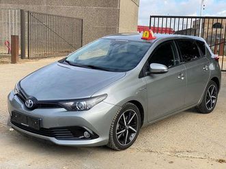 toyota auris auris hev 1.8i hsd style e-cvt