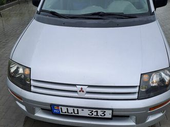 mitsubishi space runner an. 2000