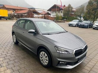 skoda fabia 1.0 tsi selection opf,shz,klima,temp. 7...