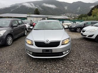 octavia combi 1.6 tdi ambition dsg