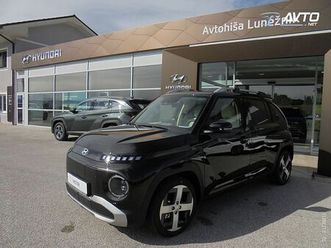 hyundai inster 84kw 49kwh premium˘17 alu° winter ° zaloga °