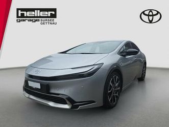 prius 2.0 plug-in-hybrid style