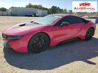 bmw i8 2015, 1.5l, 4x4, porysowany lakier 1.5 hybryda 357km