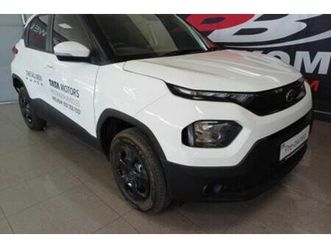 2025 tata punch 1.2 adventure +s