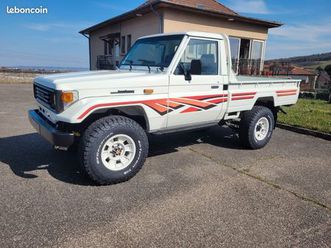 toyota land cruiser pick-up