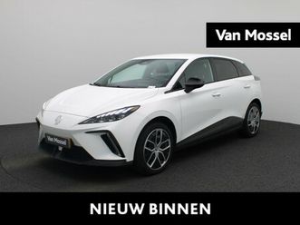 mg mg4 long range luxury 64 kwh | wltp 435 km | navigatie | 18lmv | achter spoiler | apple carplay | acc | ecc | dab+ | stoel + stuur verwarming | btw auto |