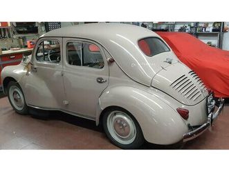 1957 renault 4cv r1062 a vendre