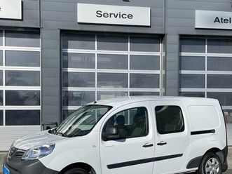 nisan nv250 5 places