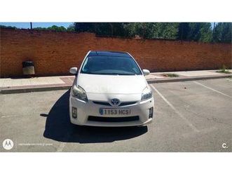 toyota prius 1.8 hsd executive