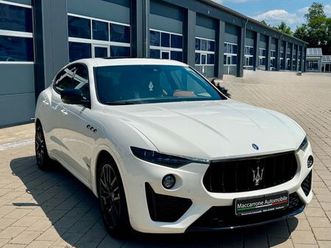 maserati 3.0 v6 d. gransport *acc*carplay* pano* facelift