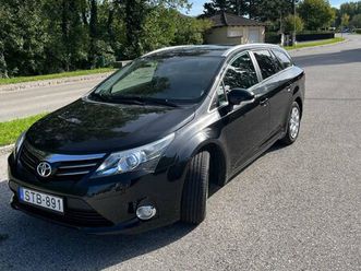 toyota avensis 1.8l benzin