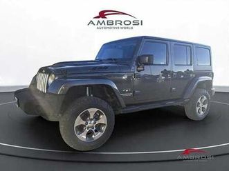 jeep wrangler unlimited 2.8 crd dpf sahara auto del 2018 usata a viterbo