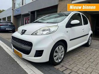 peugeot 107 - 1.0-12v xs 5drs airco nap apk 10-2026 rijdt goed nette auto