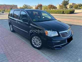 lancia voyager