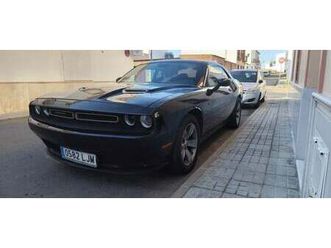 dodge challenger coupé