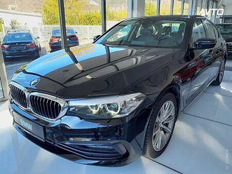 bmw serija 5: 530i xdrive at