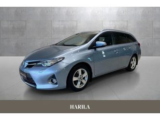 toyota auris touring sports hybrid