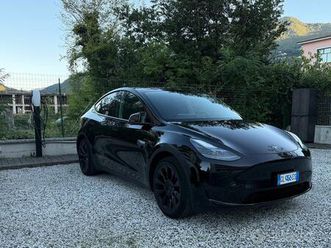 tesla model y rwd 2022 subentro leasing