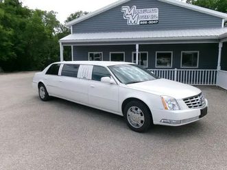 2010 cadillac dts immaculate limo with 26,000km!